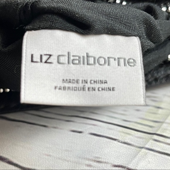 BNWT Liz Claiborne Crossbody Zippered Purse - Picture 6 of 12